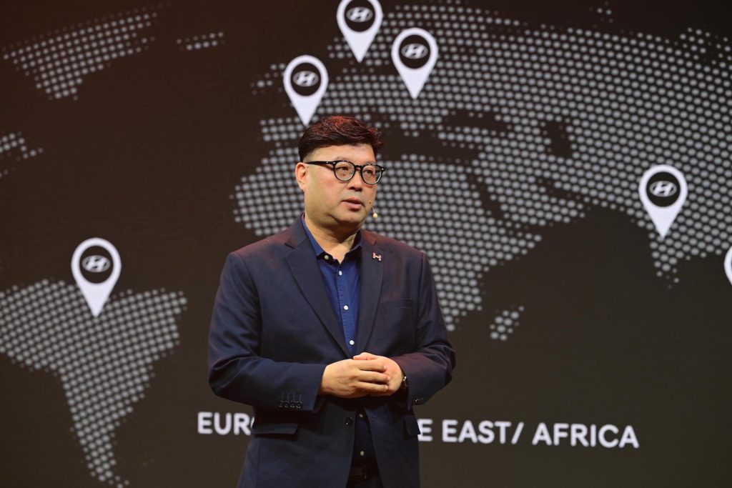 https://www.tech-hangout.com/wp-content/uploads/2025/07/%E0%B8%99%E0%B8%B2%E0%B8%A2%E0%B9%80%E0%B8%88-%E0%B8%81%E0%B8%B4%E0%B8%A7-%E0%B8%88%E0%B8%AD%E0%B8%87-%E0%B8%9B%E0%B8%A3%E0%B8%B0%E0%B8%98%E0%B8%B2%E0%B8%99%E0%B9%80%E0%B8%88%E0%B9%89%E0%B8%B2%E0%B8%AB%E0%B8%99%E0%B9%89%E0%B8%B2%E0%B8%97%E0%B8%B5%E0%B9%88%E0%B8%9A%E0%B8%A3%E0%B8%B4%E0%B8%AB%E0%B8%B2%E0%B8%A3-%E0%B8%9A%E0%B8%A3%E0%B8%B4%E0%B8%A9%E0%B8%B1%E0%B8%97-%E0%B8%AE%E0%B8%B8%E0%B8%99%E0%B9%84%E0%B8%94-%E0%B9%82%E0%B8%A1%E0%B8%9A%E0%B8%B4%E0%B8%A5%E0%B8%B4%E0%B8%95%E0%B8%B5%E0%B9%89-%E0%B8%9B%E0%B8%A3%E0%B8%B0%E0%B9%80%E0%B8%97%E0%B8%A8%E0%B9%84%E0%B8%97%E0%B8%A2-%E0%B8%88%E0%B8%B3%E0%B8%81%E0%B8%B1%E0%B8%94-1024x683.jpg