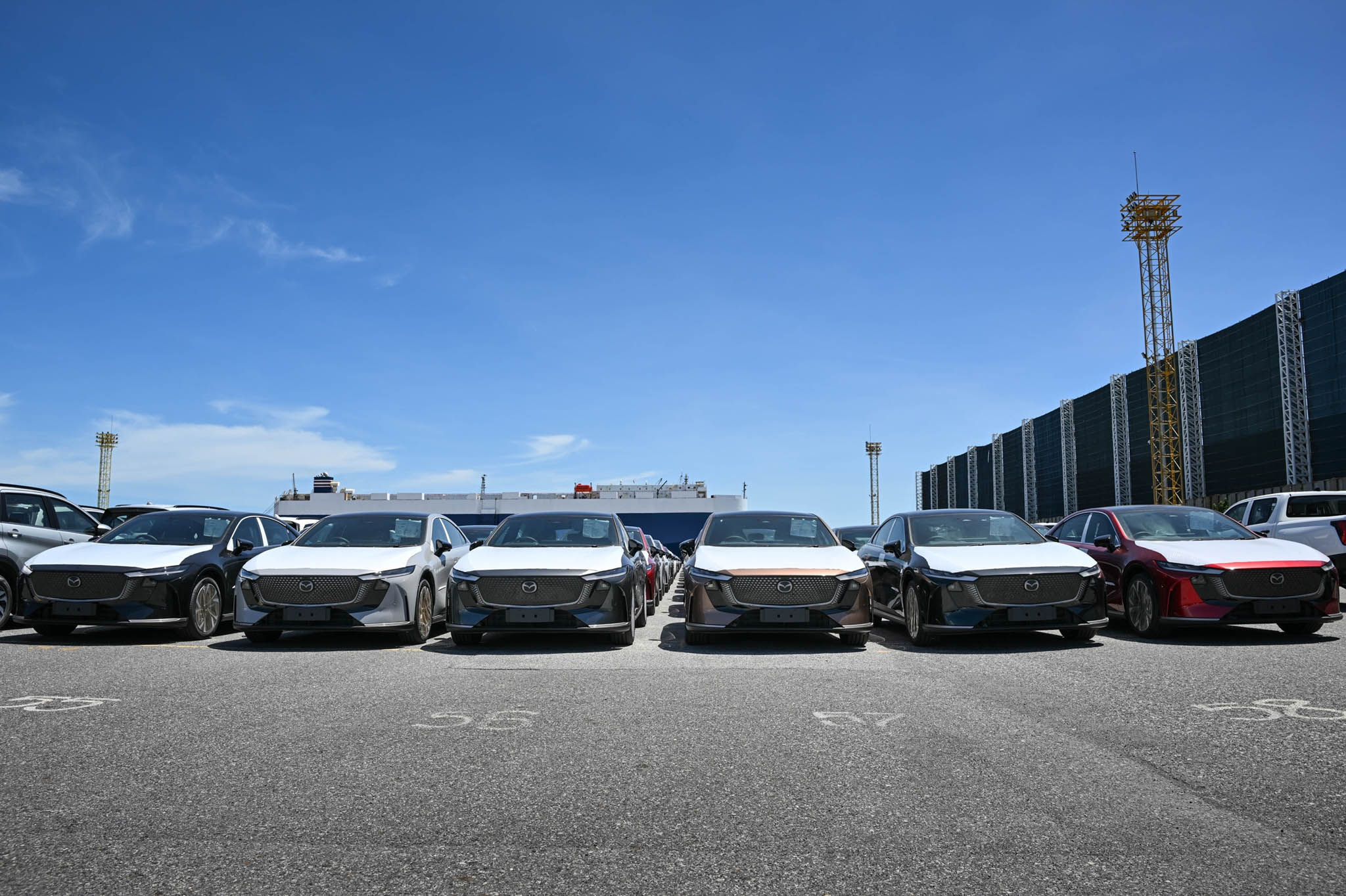 https://www.tech-hangout.com/wp-content/uploads/2026/06/Mazda6e_03.jpg