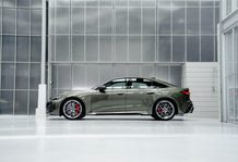 ถึงไทยแล้ว! The New Audi RS 5 Sportback สีพิเศษ Bedford Green
